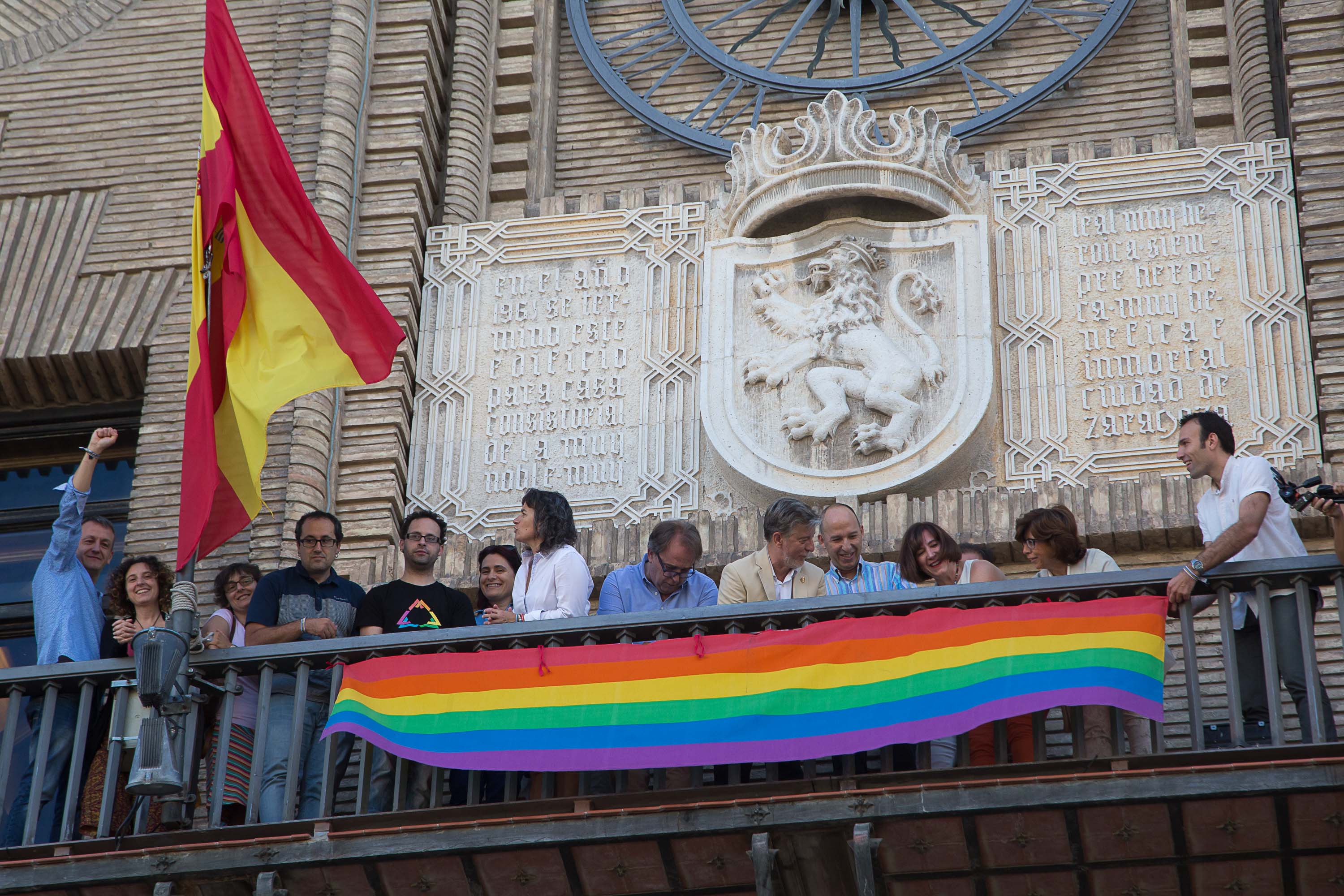 La bandera gitana ondea hoy en - Ayuntamiento de Zaragoza