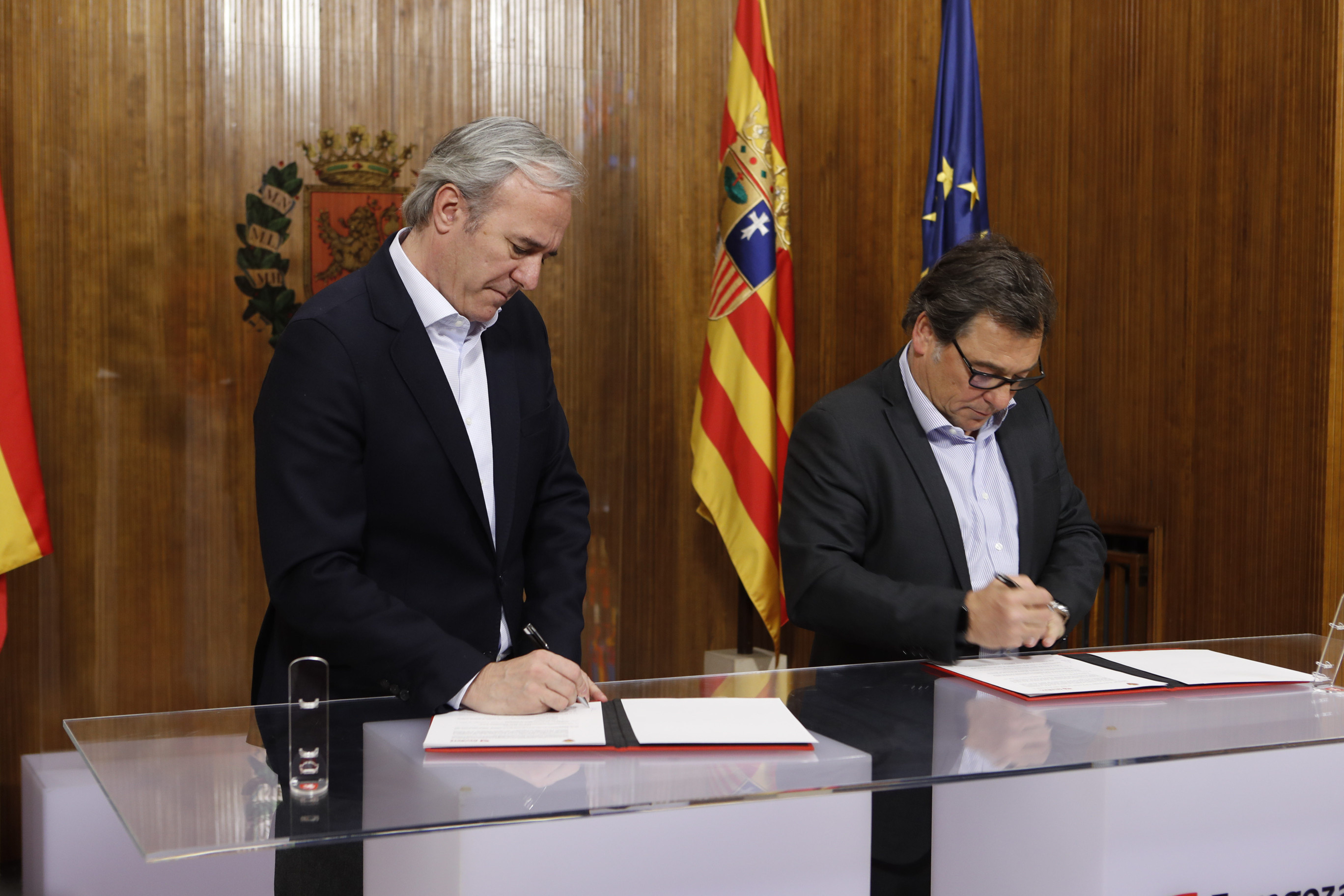 El Ayuntamiento renueva el patrocinio de 700.000 euros con el Real Zaragoza  para el fútbol base